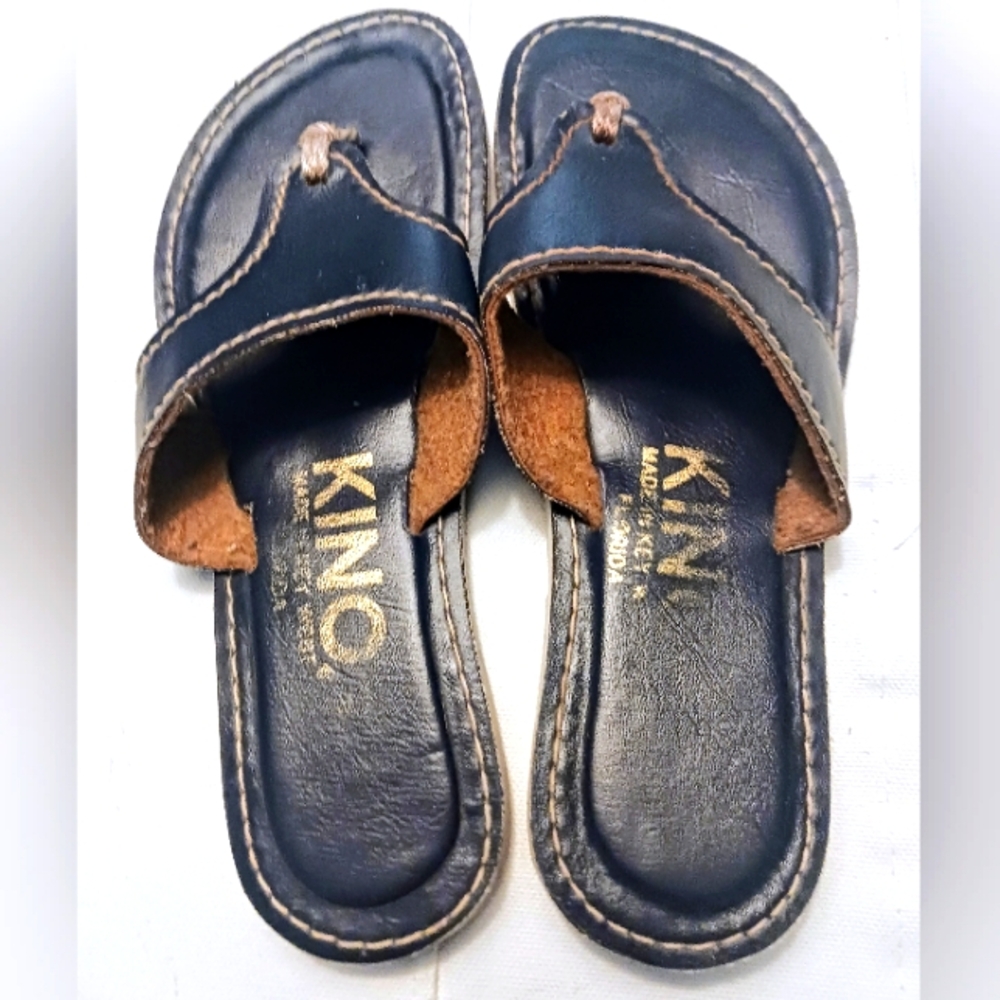 Kino's Women's Navy Blue 100% Leather Slide-on Casual Sandals. Size 7